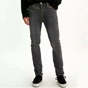 NWT Levi’s 510 Skinny in Grey